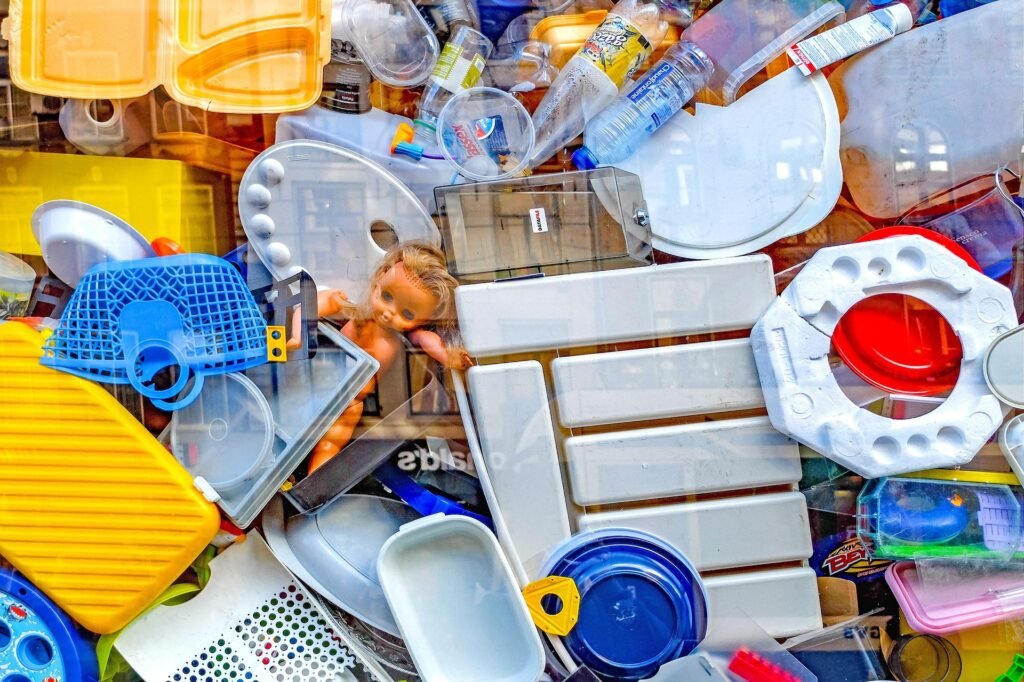 O custo de possuir coisas: quanto você paga por aquilo que nem usa? djedj waste 2647287 1920